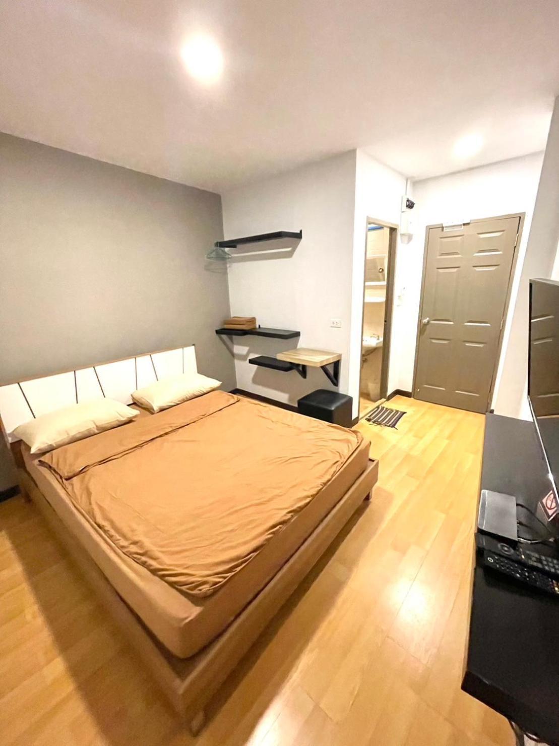 Inn Trog And Inn Soi (Adults Only) Bangkok Exteriör bild