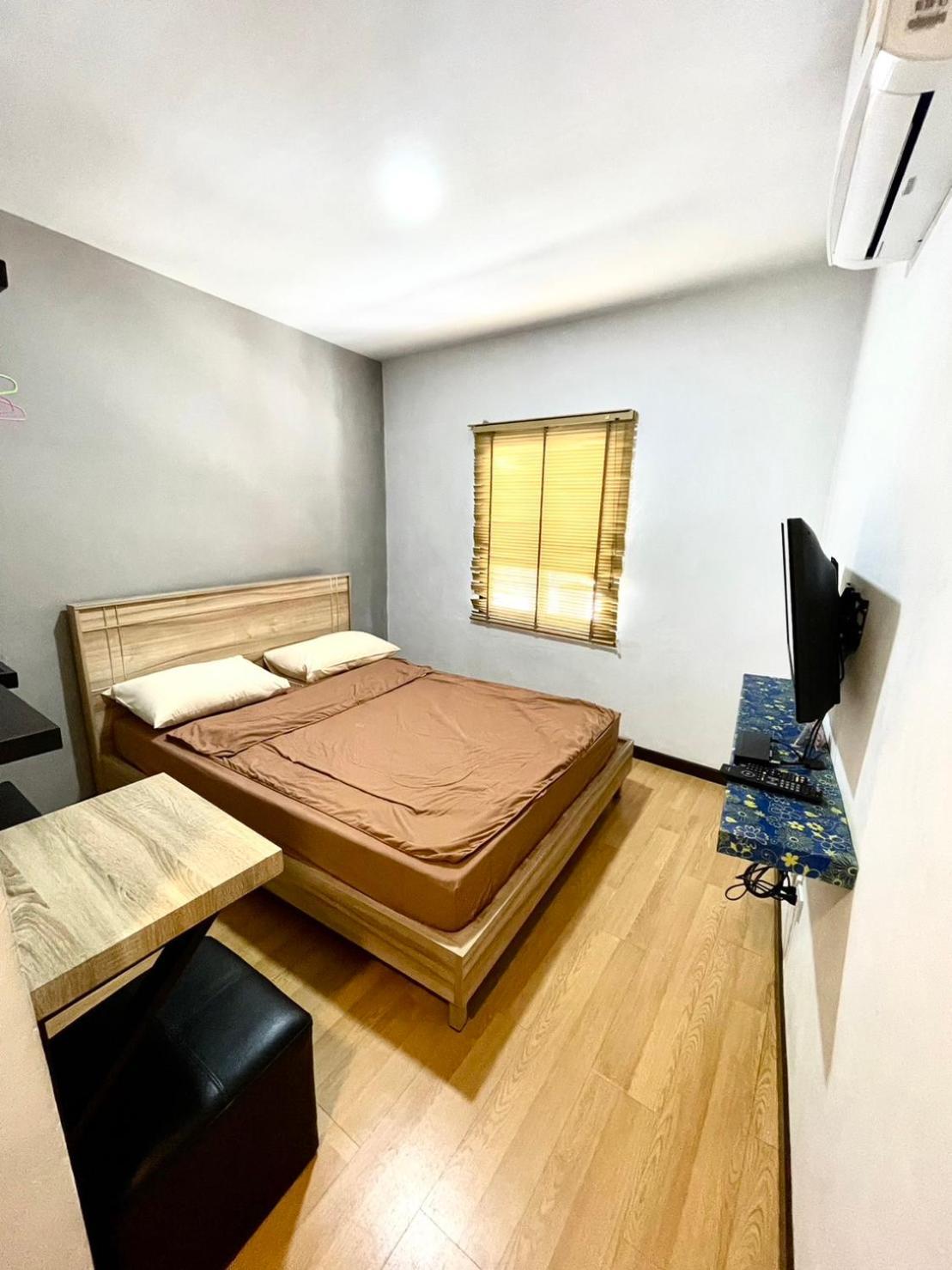 Inn Trog And Inn Soi (Adults Only) Bangkok Exteriör bild