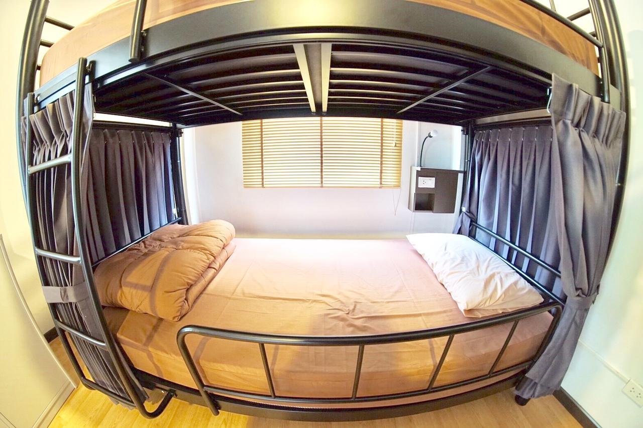 Inn Trog And Inn Soi (Adults Only) Bangkok Exteriör bild
